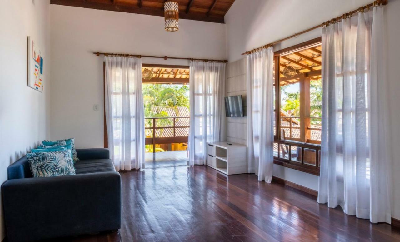 Seven-Bedroom House,831029855:JPEG